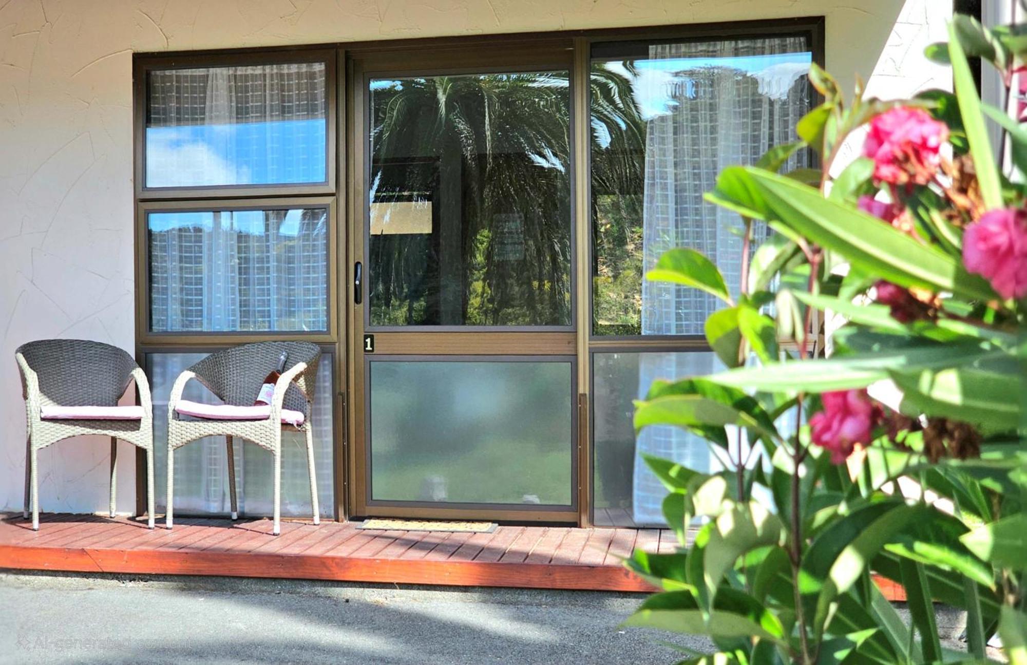 פאיהייה Haruru Falls Motel & Conference Centre מראה חיצוני תמונה