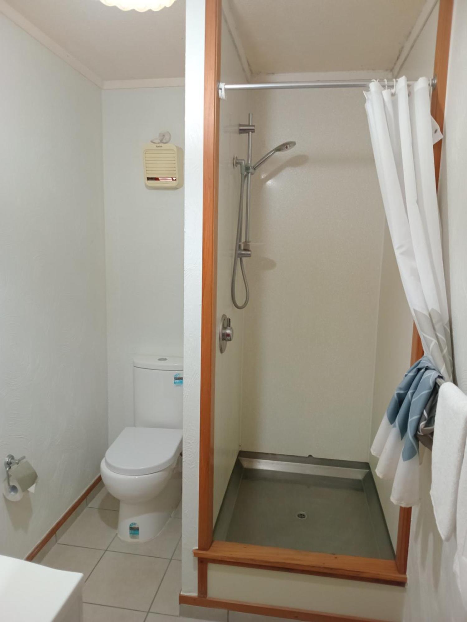 פאיהייה Haruru Falls Motel & Conference Centre מראה חיצוני תמונה