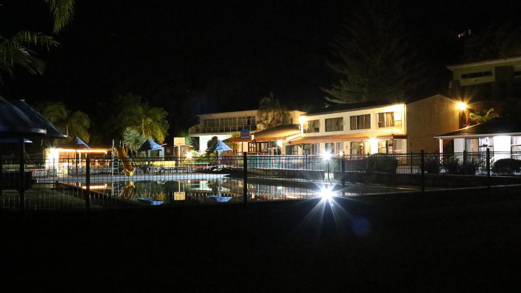 פאיהייה Haruru Falls Motel & Conference Centre מראה חיצוני תמונה